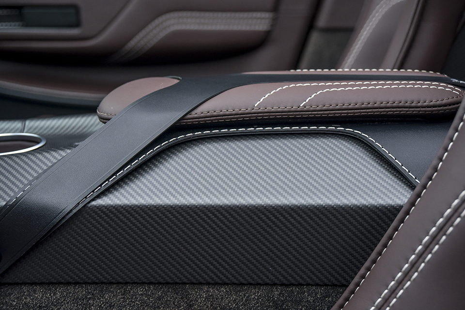 aston-martin-vantage-gt12-roadster-designboom-gallery03