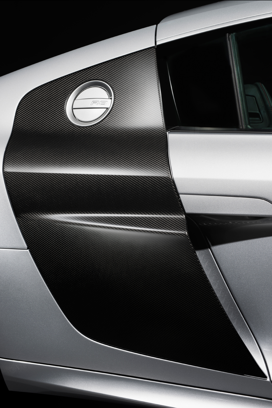 audi-r8-competition-designboomg04