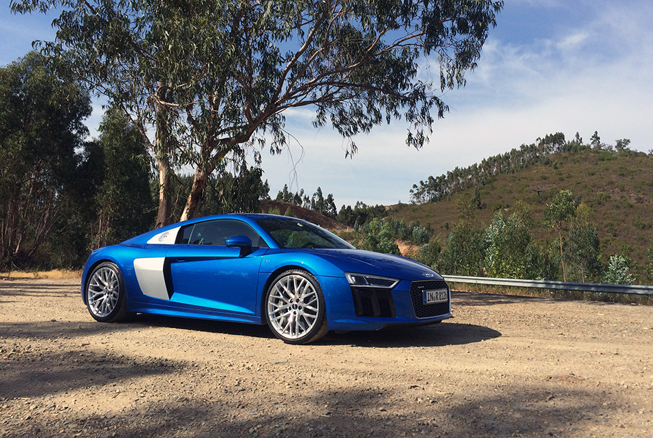 audi-r8-v10-test-drive-designboomg01_0