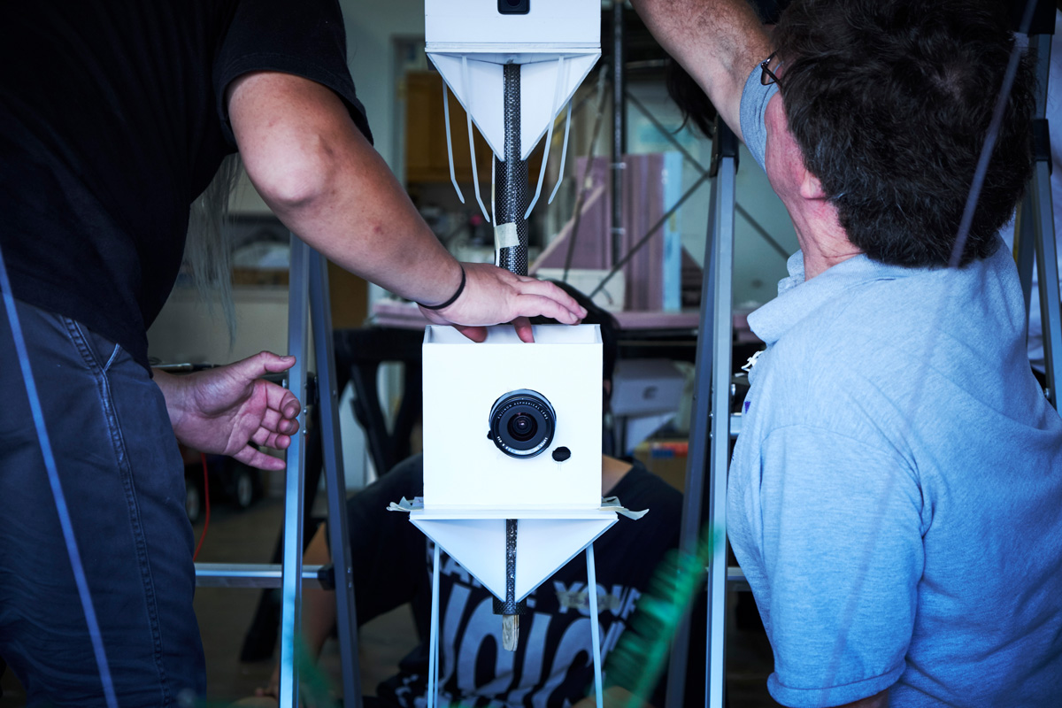 azuma makoto launches flowers into the stratosphere and documents the journey designboom