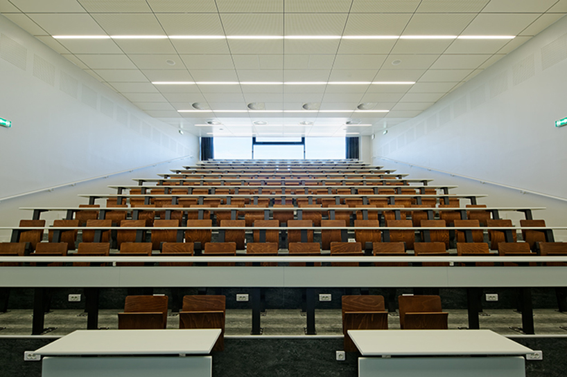 badia berger architectes mantois technology center designboom