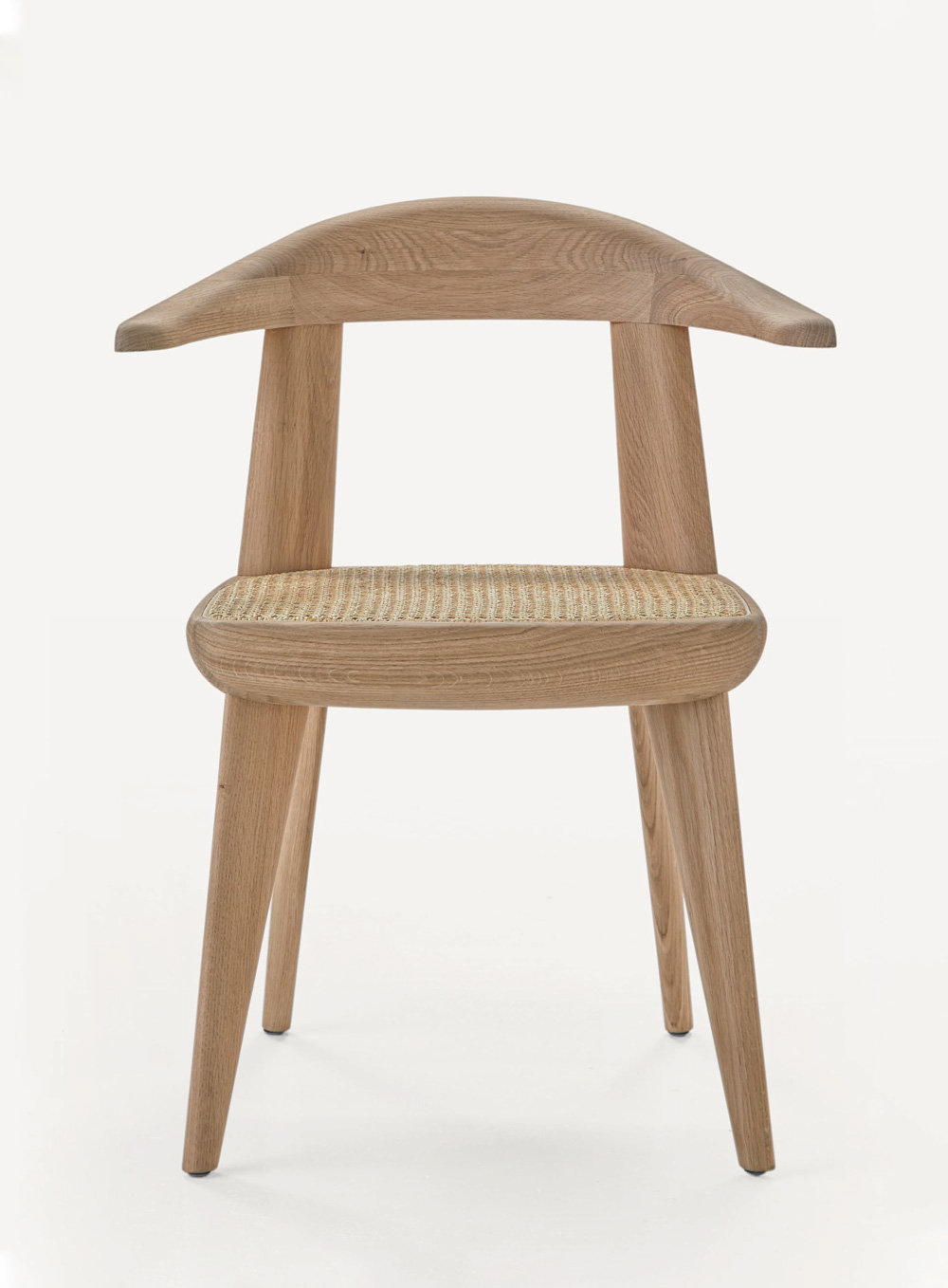 bassamfellows-brutus-chair-plays-on-modernist-architecture-brutalism-designboom-1