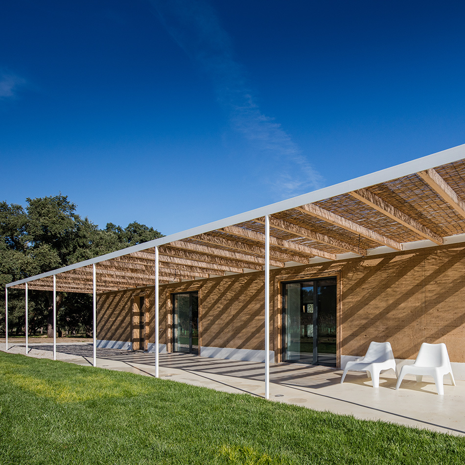 blaanc vinyard house casa da vinha montijo portugal designboom
