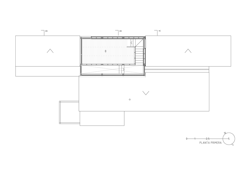 joan-poca-arquitecte-bosc-house-barcelona-designboom-20