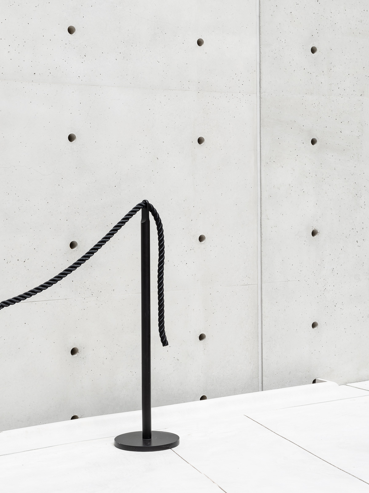 ronan-and-erwan-bouroullec-public-square-and-furnishings-bourse-de-commerce-pinault-collection-museum-paris-designboom-g