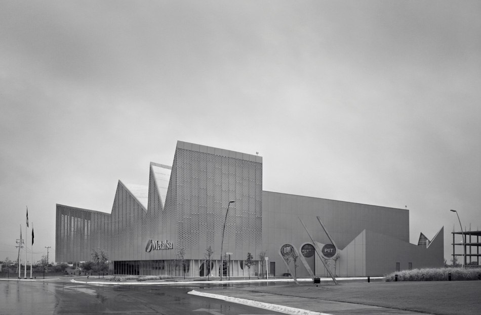 brooks + scarpa: metalsa center for manufacturing innovation