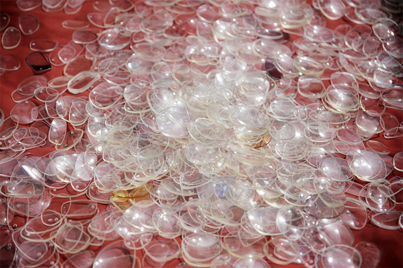 caitlind-wayne-sea-see-saw-pera-museum-designboom-50