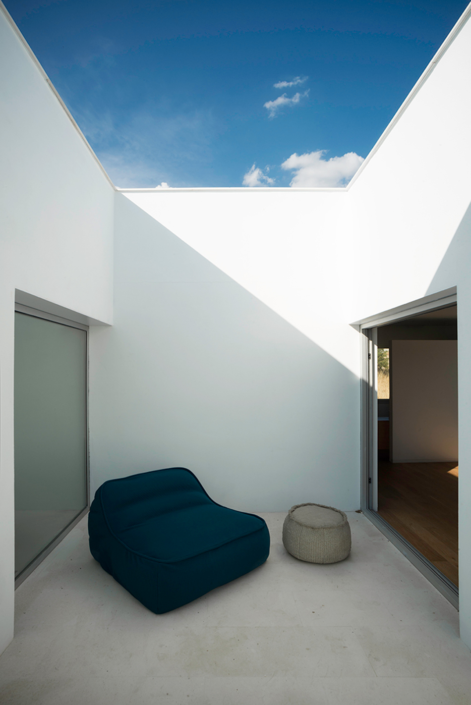 casa_h_bojaus_arquitectura_designboom11