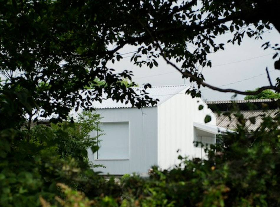case real koichi futatsumata phantom house designboom