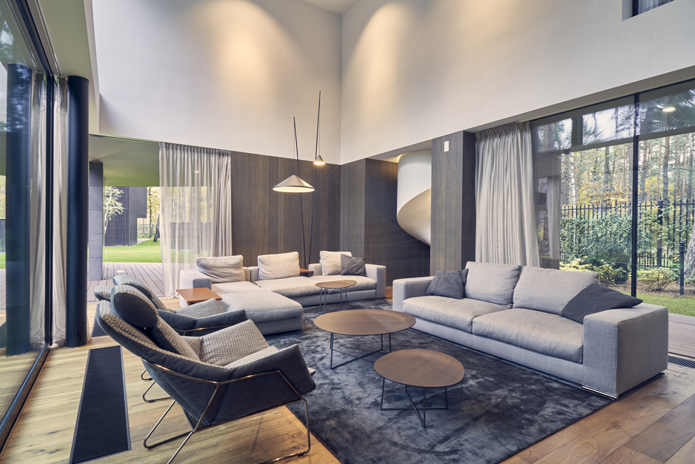 circle-wood-house-przemyslaw-olczyk-mobius-architekci-poland-designboom-c