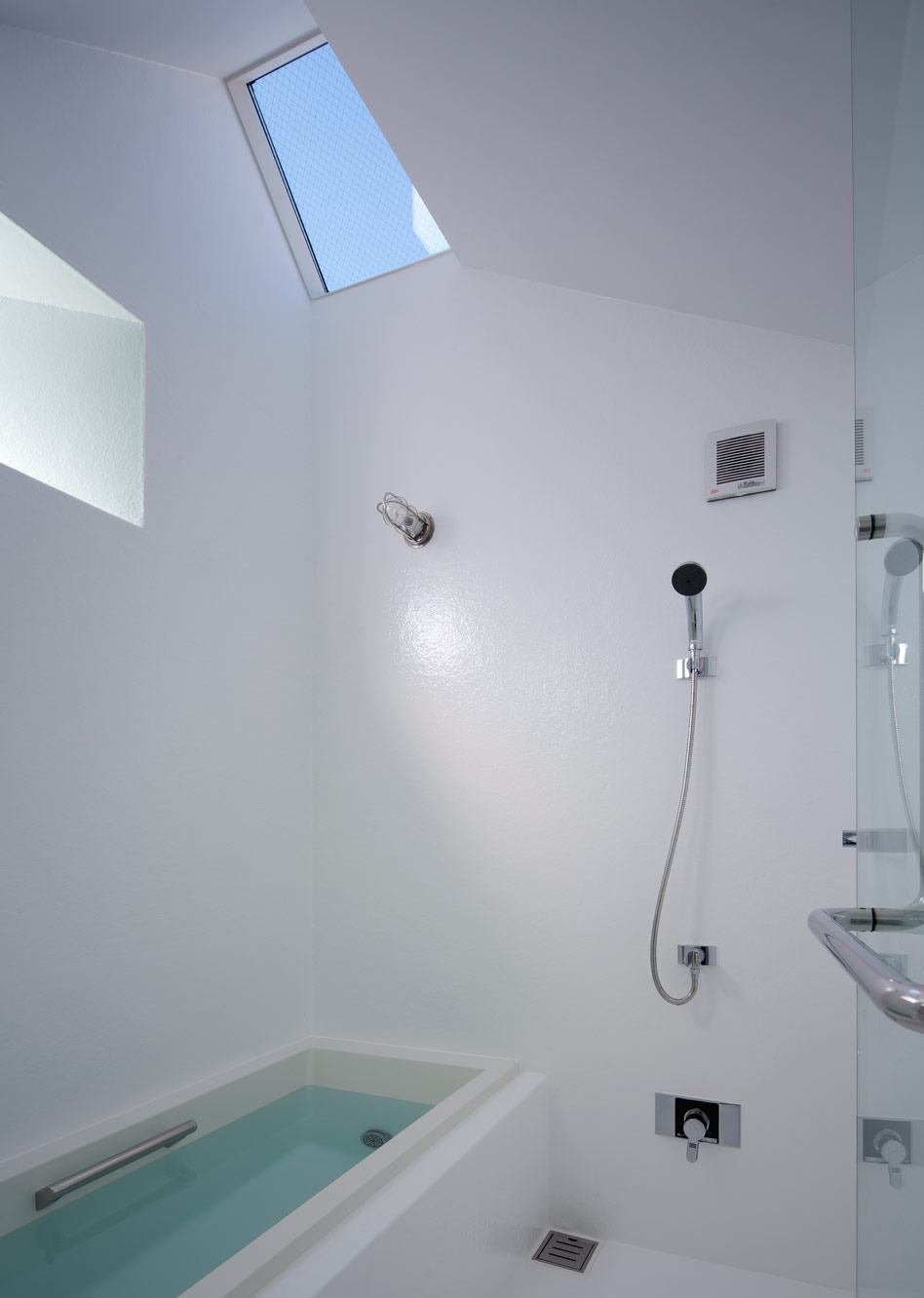 container design house of awa-cho