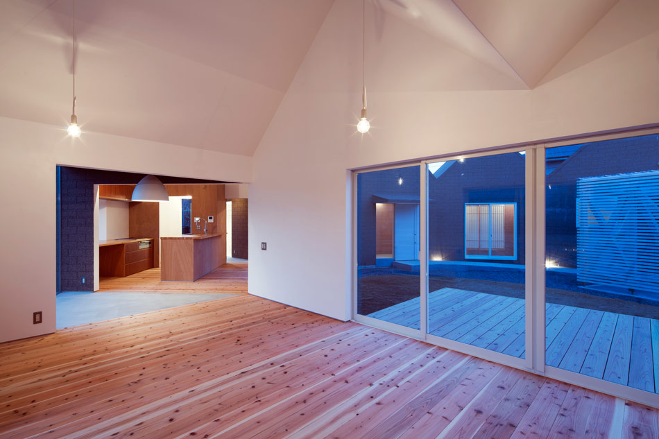 container design house of awa-cho