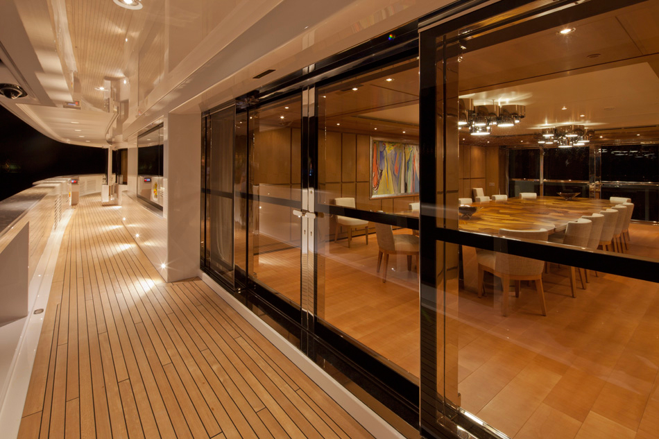 crn-mega-yachts-chopi-chopi-designboomg10