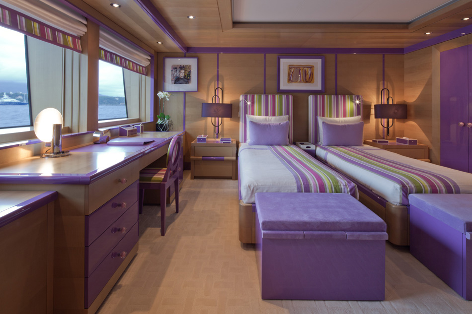 crn-mega-yachts-chopi-chopi-designboomg18