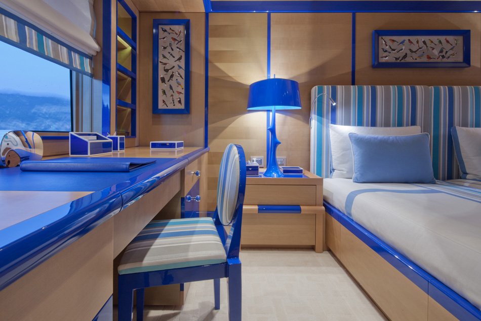 crn-mega-yachts-chopi-chopi-designboomg19