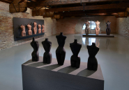 damien-hirst-venice-treasures-designboom-05