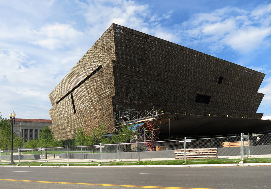 david adjaye NMAAHC national museum of african american history and culture smithsonian washington DC designboom