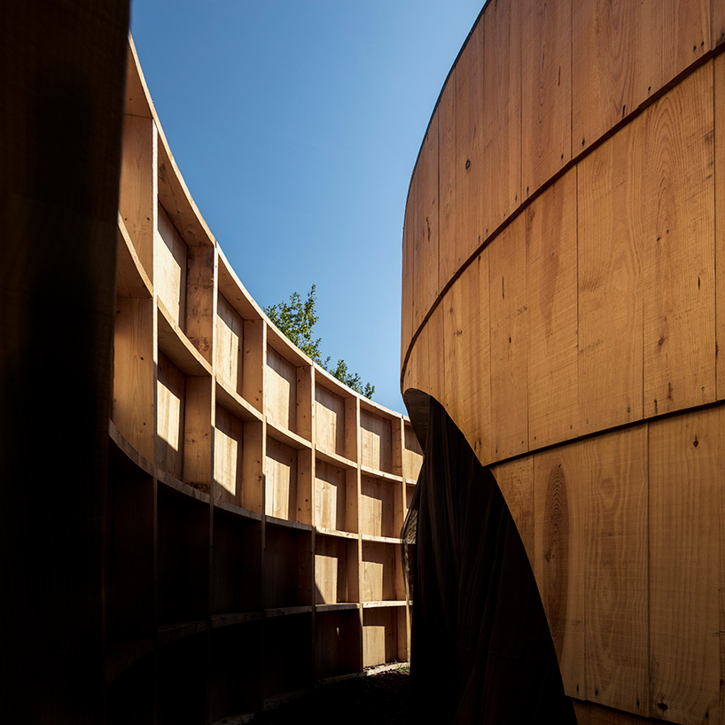 diogo-aguiar-studio-garden-pavilion-museu-de-serralves-porto-designboom-51