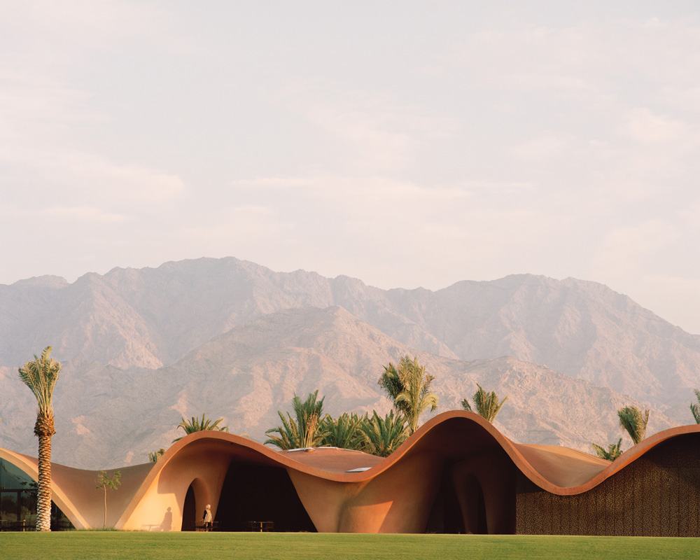 oppenheim-architecture-ayla-golf-clubhouse-academy-designboom-12