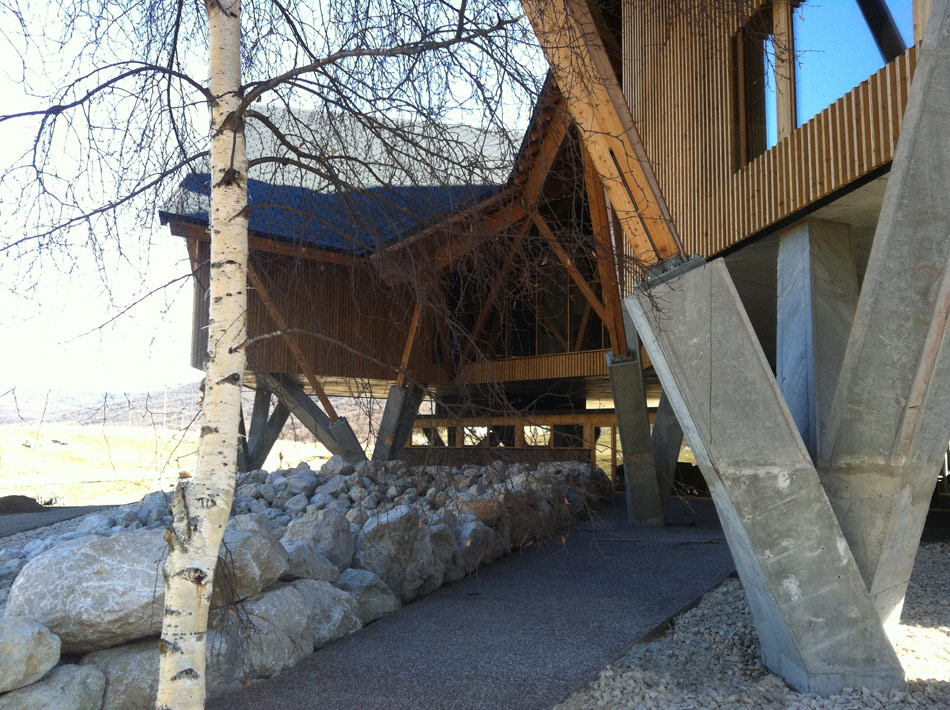 elasticospa: slow horse hotel, italy