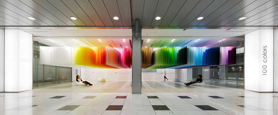 emmanuelle moureaux: 100 colors