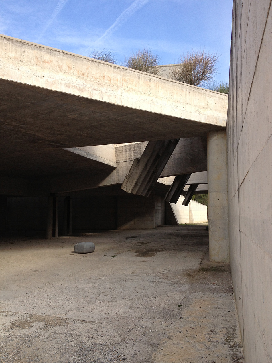 enric miralles exhibitions barcelona designboom