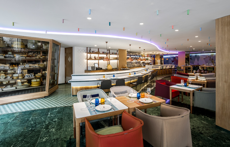 estudiHac cheese bar barcelona hotel melia sarria designboom