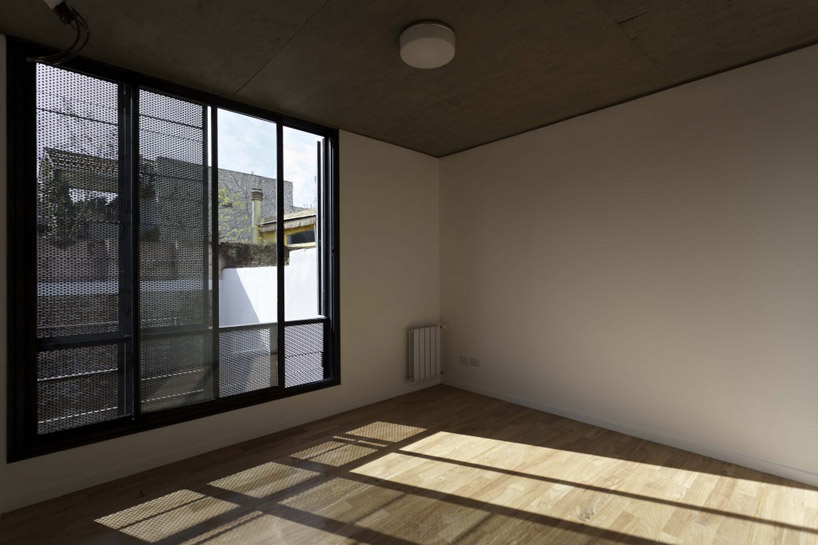 estudio HMA: two houses conde designboom