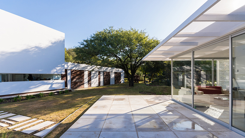 FCP arquitectura casa mooe house cordoba argentina designboom