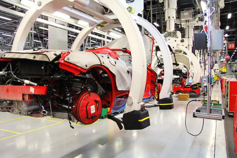 ferrari FF production line + manufacturing facility
