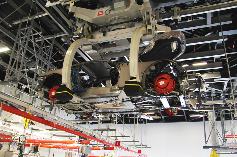 ferrari FF production line + manufacturing facility