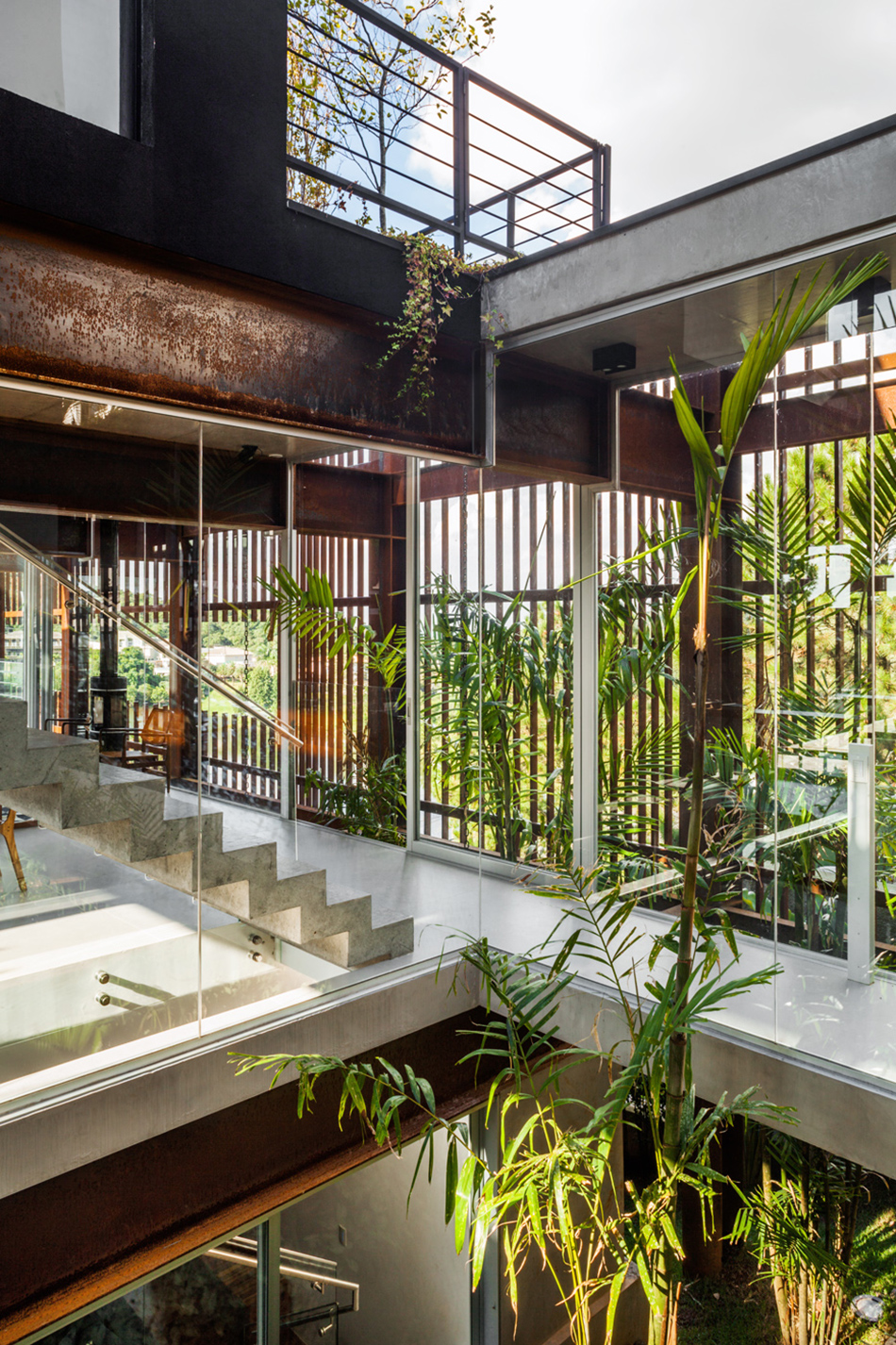 FGMF arquitetos casa mirante house sao paulo brazil designboom