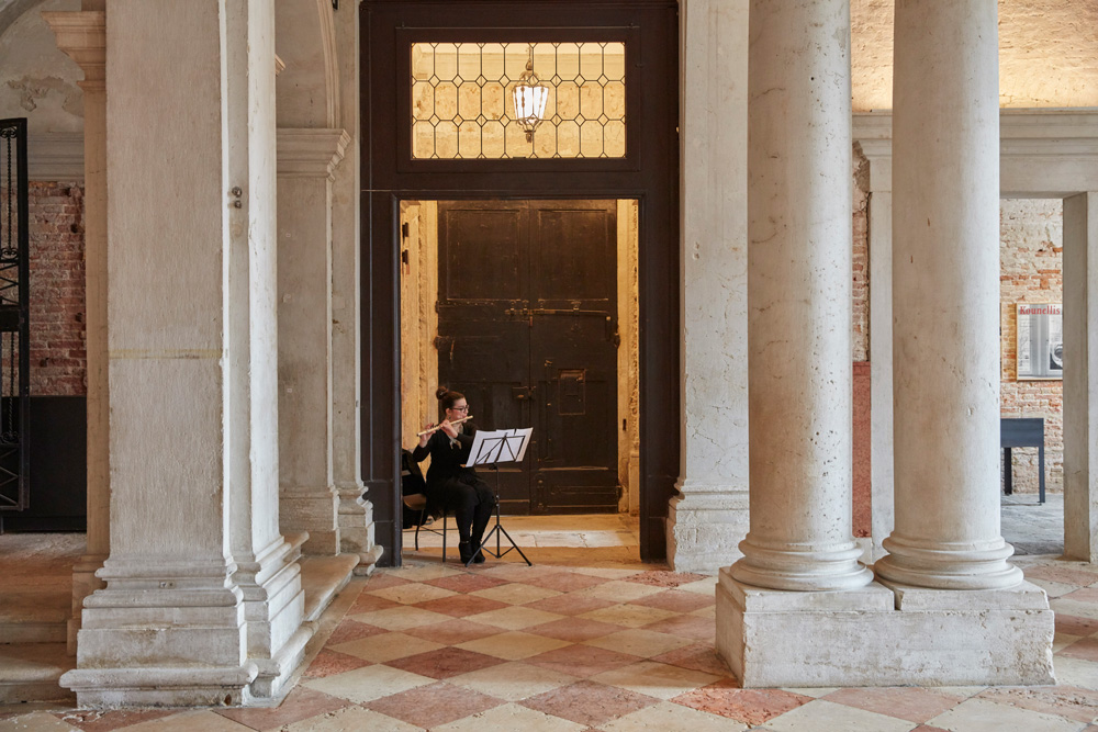 fondazione-prada-jannis-kounellis-retrospective-venice-art-biennale-designboom-1