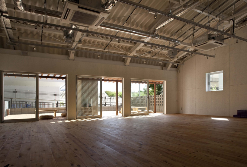 framedesign co blue tamagawa outdoor fitness club railway tokyo designboom