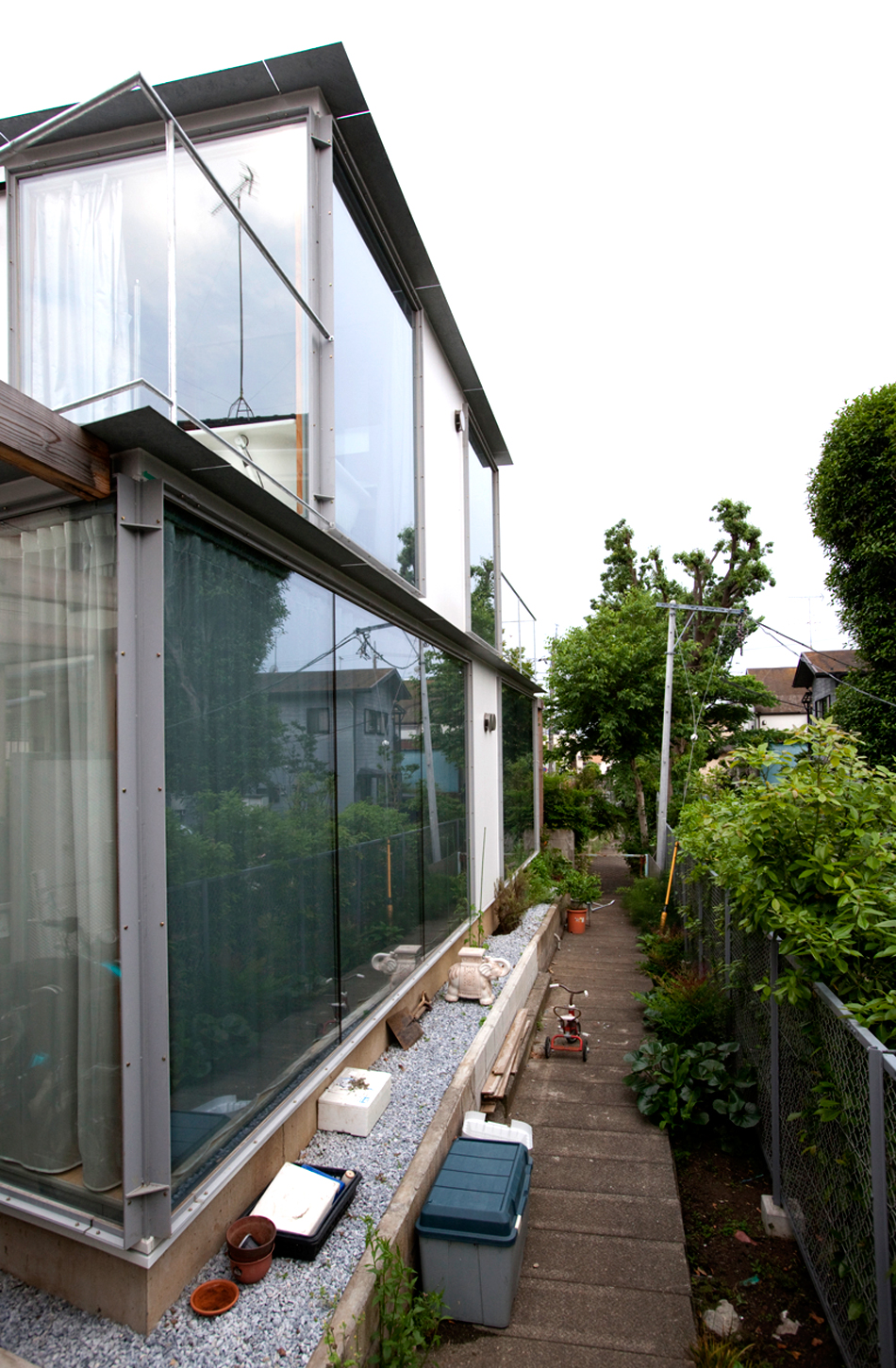 fujiwalabo_doublecircularrings_designboom08