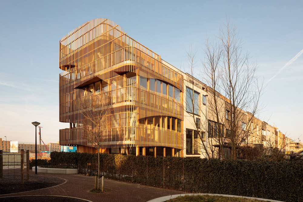 gg-loop-freebooter-apartment-complex-amsterdam-designboom-1