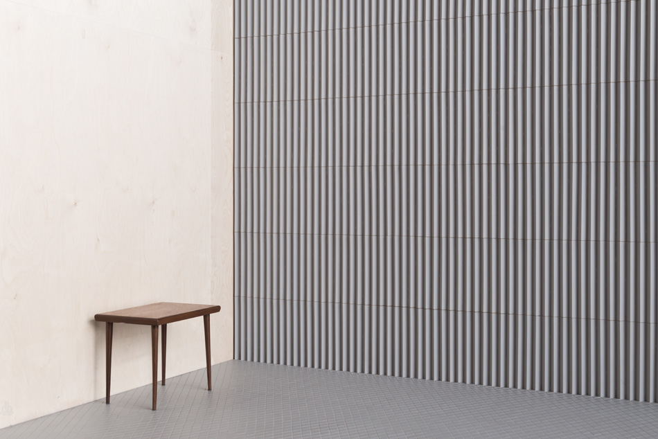 grcic + bouroullec debut new collections for mutina