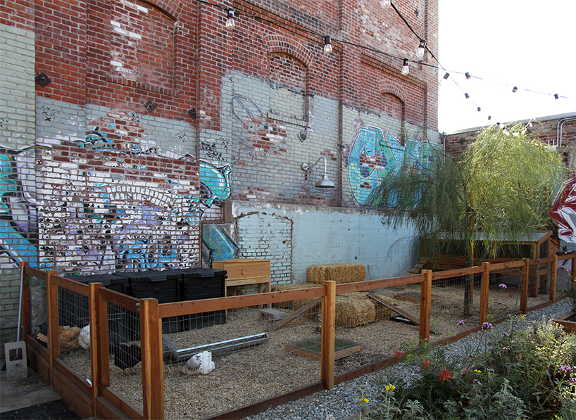 hauser-wirth-and-schimmel-los-angeles-isa-genzken-designboom-057