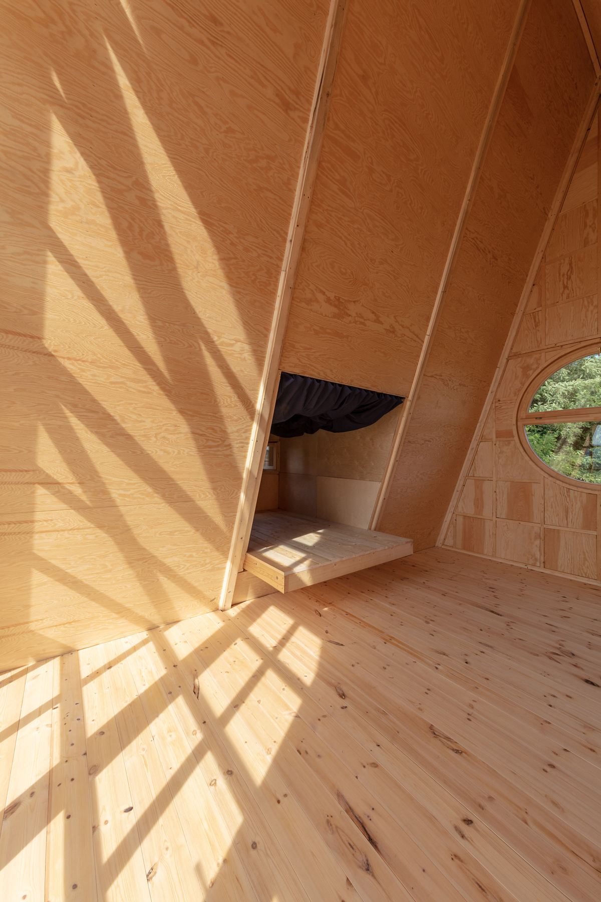 hello-wood-gallery-designboom-011