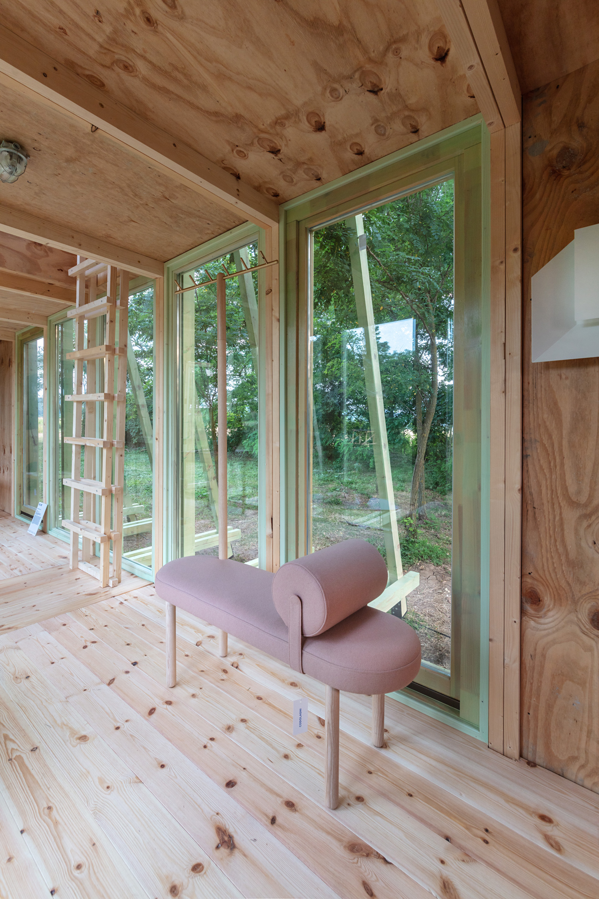 hello-wood-gallery-designboom-031