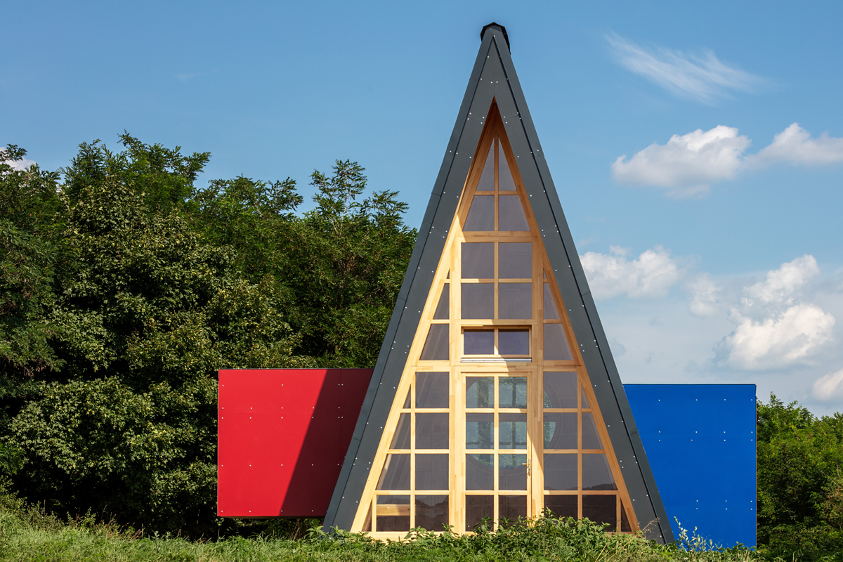hello-wood-gallery-designboom-08