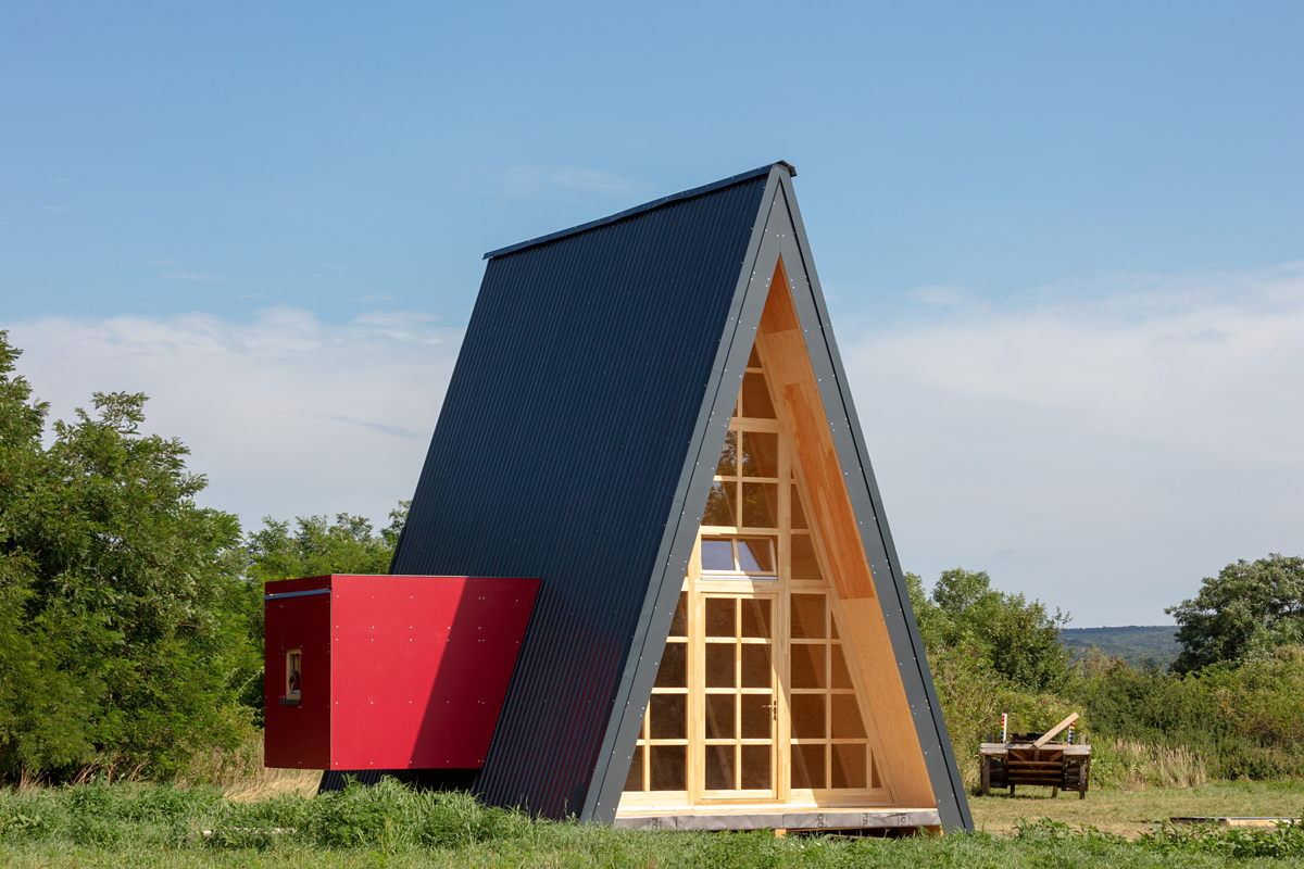 hello-wood-gallery-designboom-09