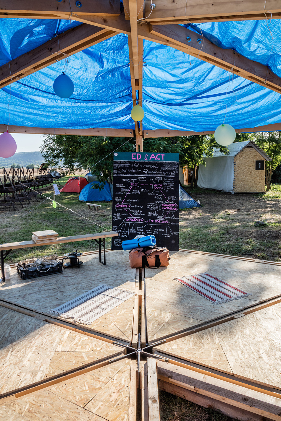 hello-wood-project-village-design-boom-008