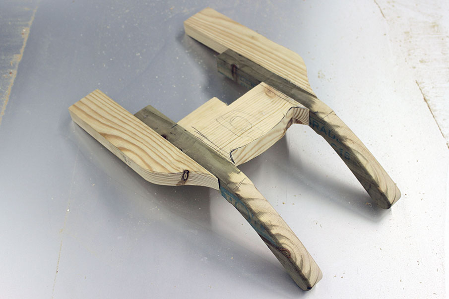 henry franks: toilet seat roll holder