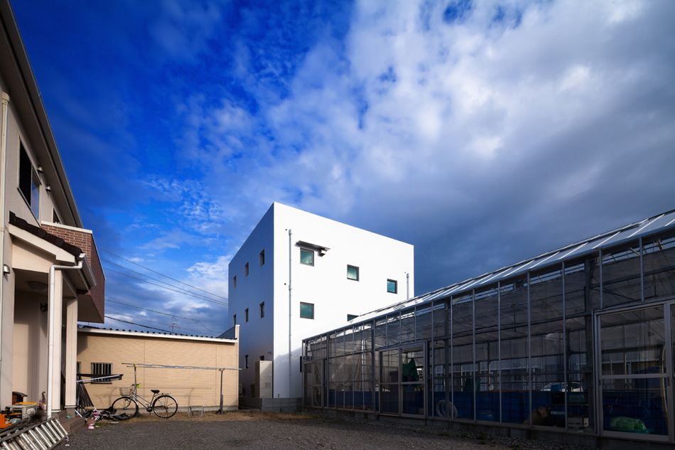 hisanori ban bandesign turn turn turn japan house designboom