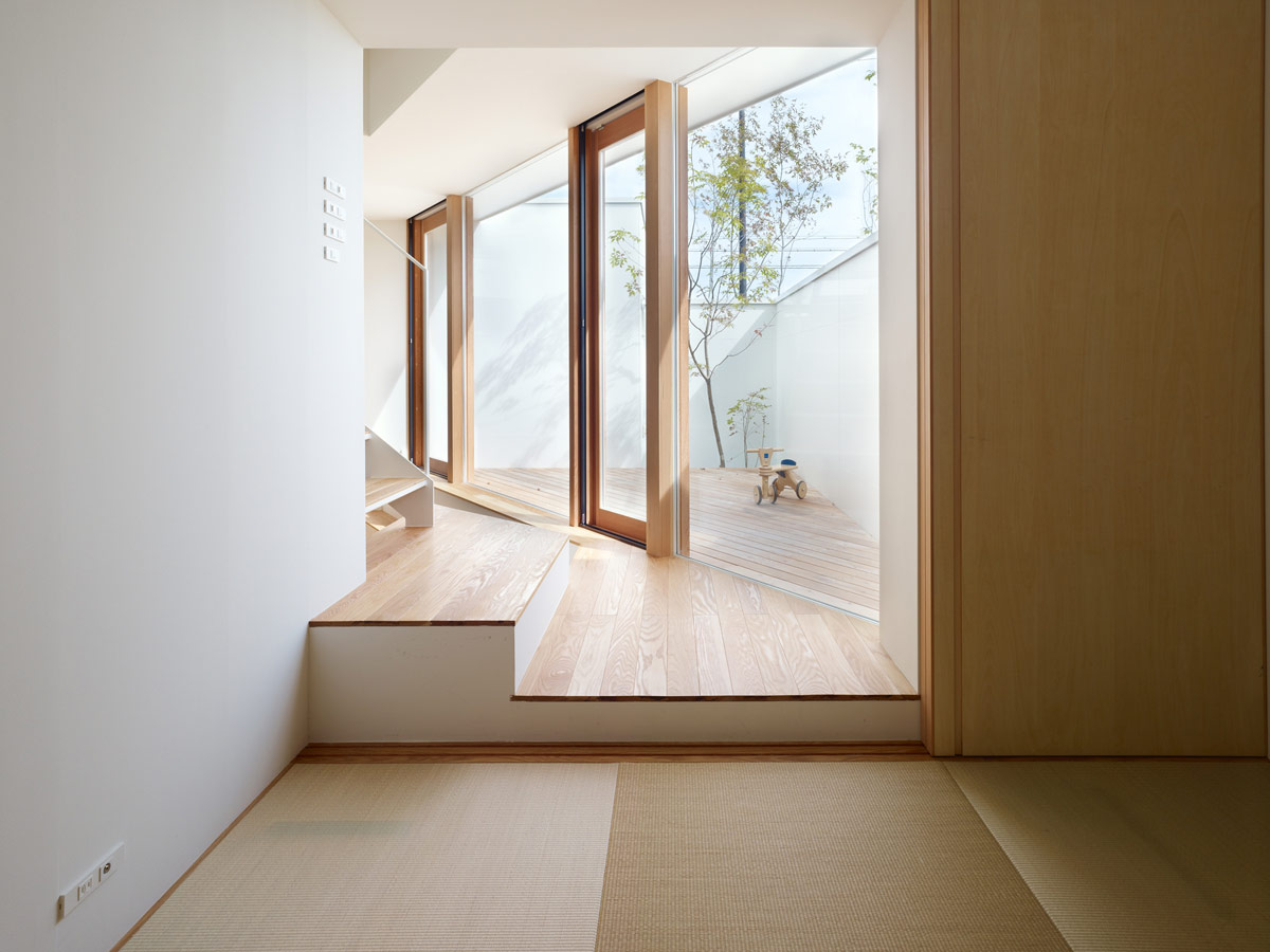 fujiwaramuro architects: house in minoh, japan 