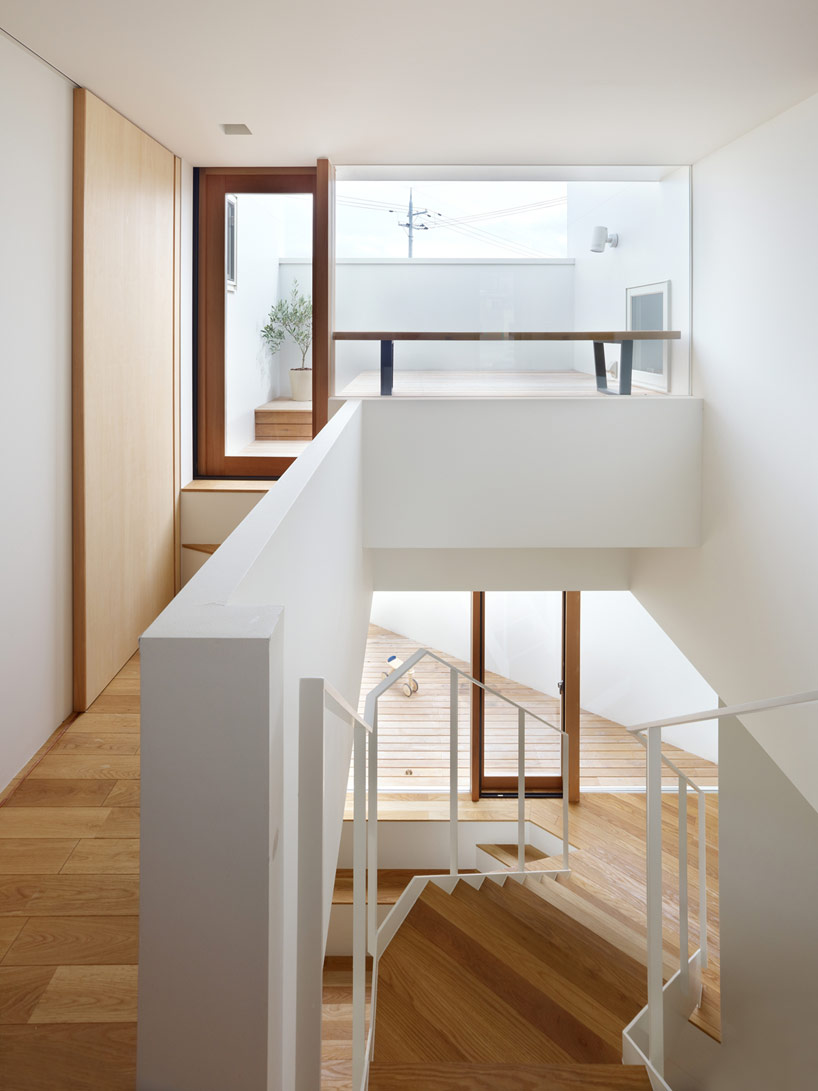 fujiwaramuro architects: house in minoh, japan 