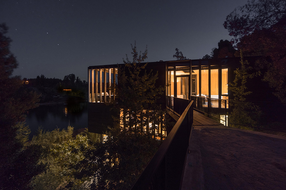 hsu-rudolphy slope house rapel lake chile designboom