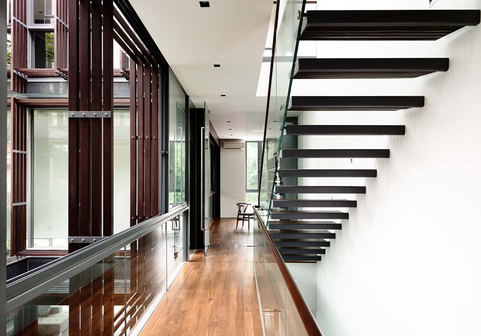 HYLA architects greenbank park vertical court singapore designbooom