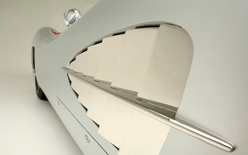 rizk-auto-recreates-iconic-1957-aston-martin-futuristic-look-designboom-gallery-02